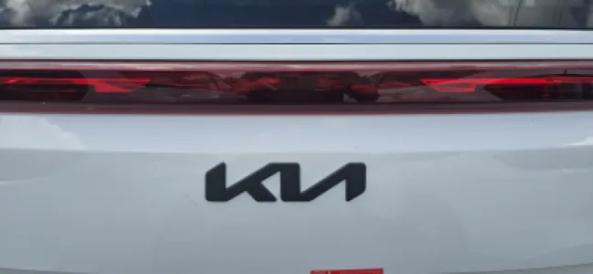 2025, 26 Kia Carnival 3D black overlays