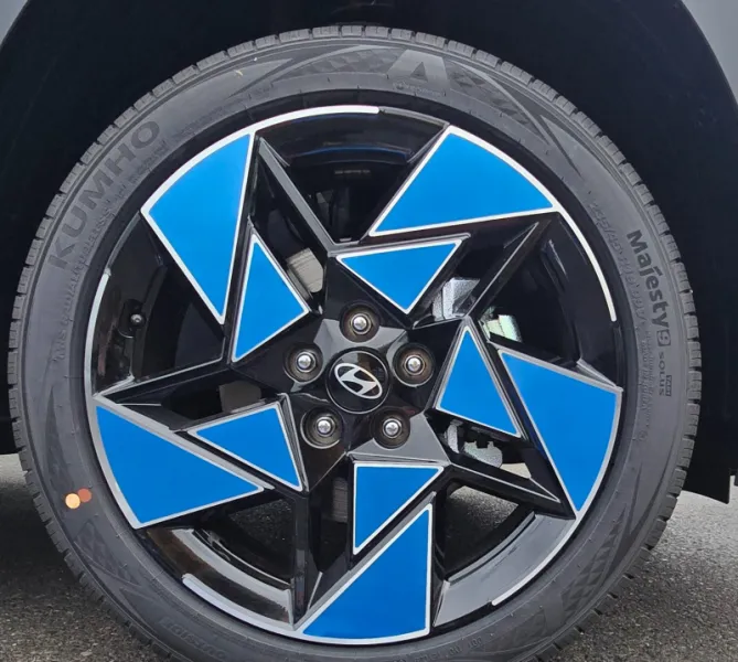 2026 Hyundai Kona 19" HyKoV10