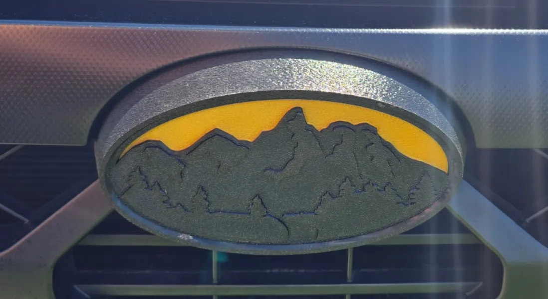 2021-2026 Crosstrek Wilderness custom OVERLAYS w. Gold skyline 