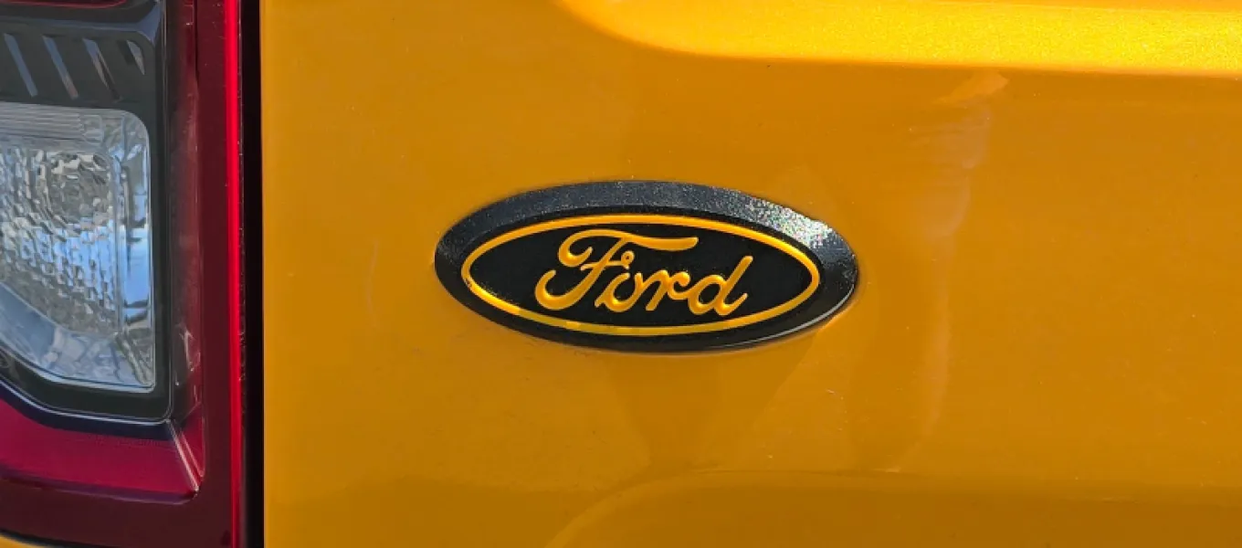 2019-26 FORD BRONCO & SPORT REAR OVAL BLACK & GOLD