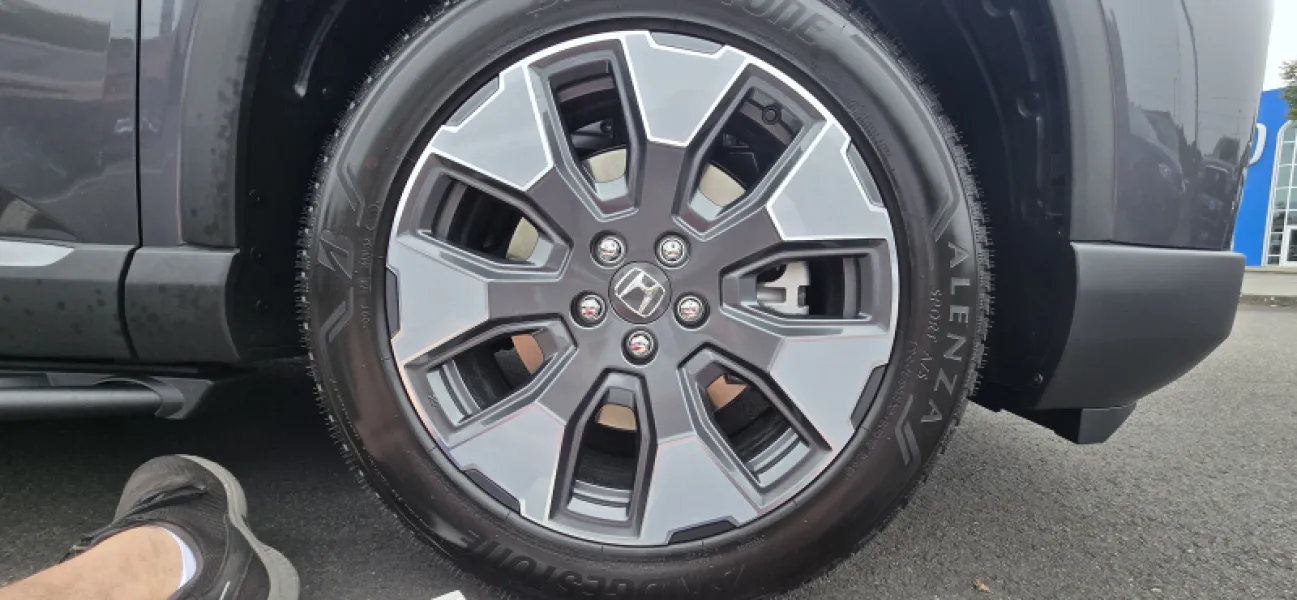 2026 Honda Pilot	20"	7 spoke  HoPiV8