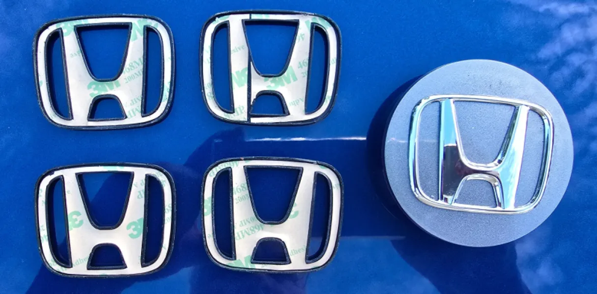 2001-2026 Honda "H" 4 piece center caps Any model. 3D overlay