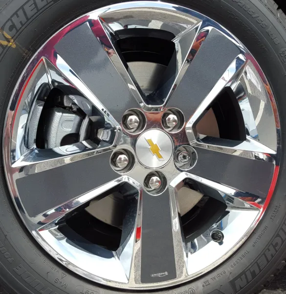 2013-14	CHEVROLET Equinox 18" wheel design 	ChEqV2